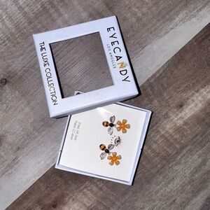 Bee Earrings